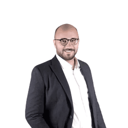 Dr. Mahmoud Elnaga